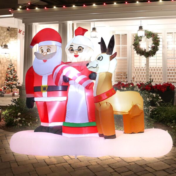 2.1m Santa and Mrs Claus with Reindeer Inflatable - Image 8